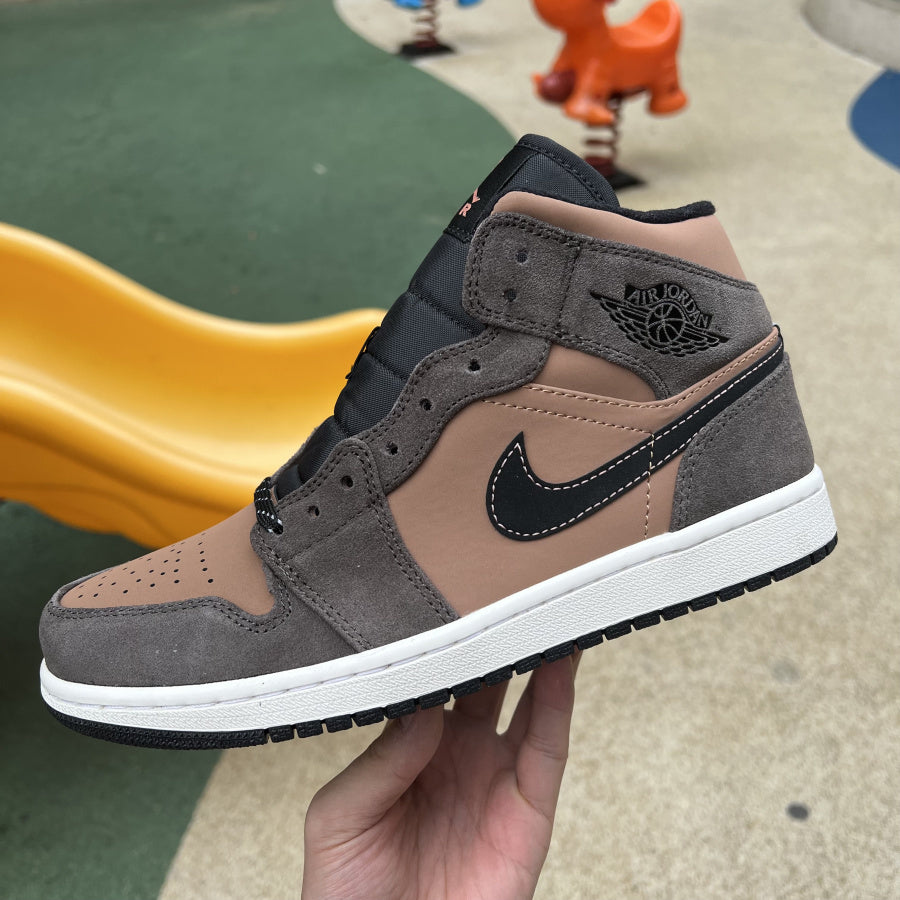 AJ1 MID Dark Chocolate