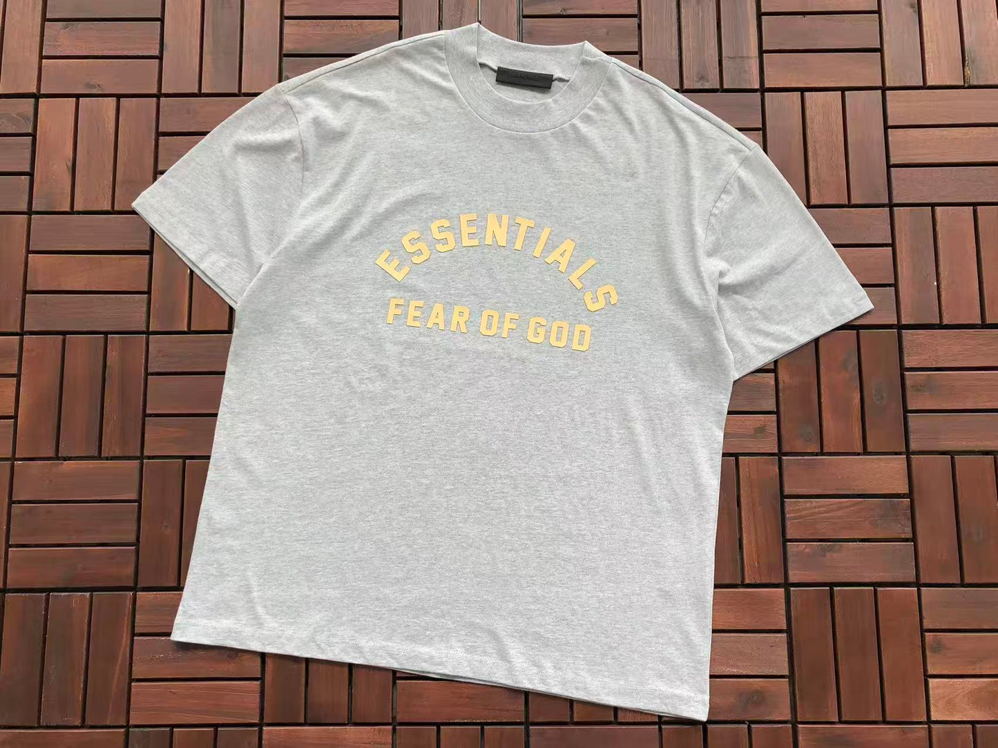 T-Shirts ESSENT
