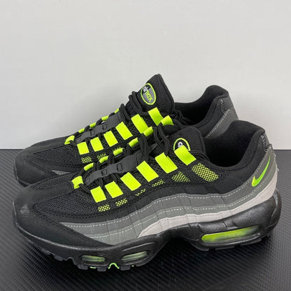 95 Black Neon