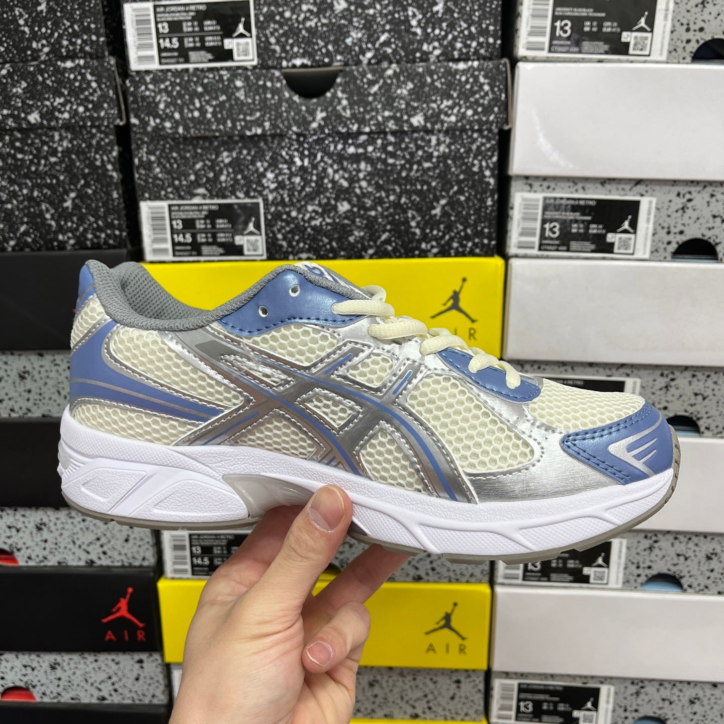 Gel-1130 White/Blue
