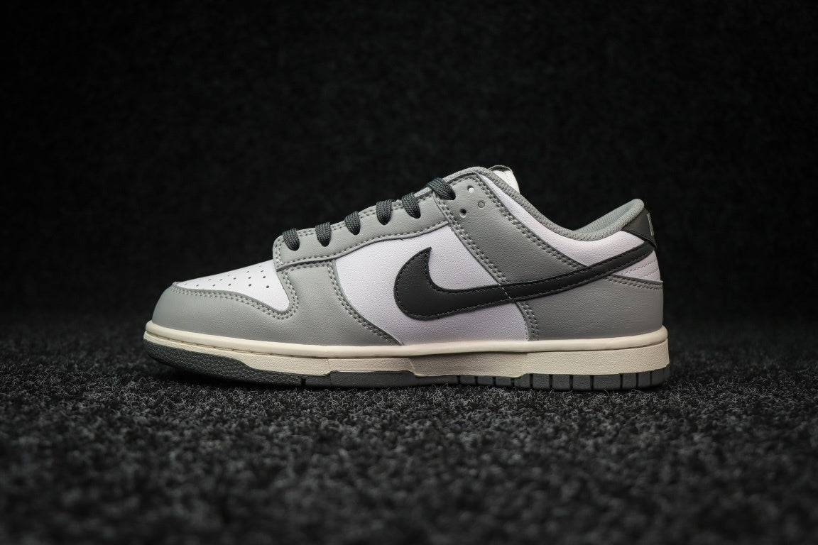 Dunk SP Light Smoke Grey
