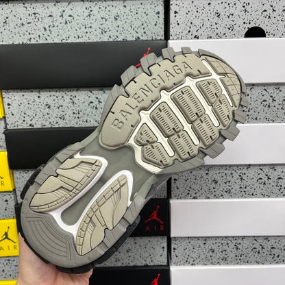 BLG Track Grey White