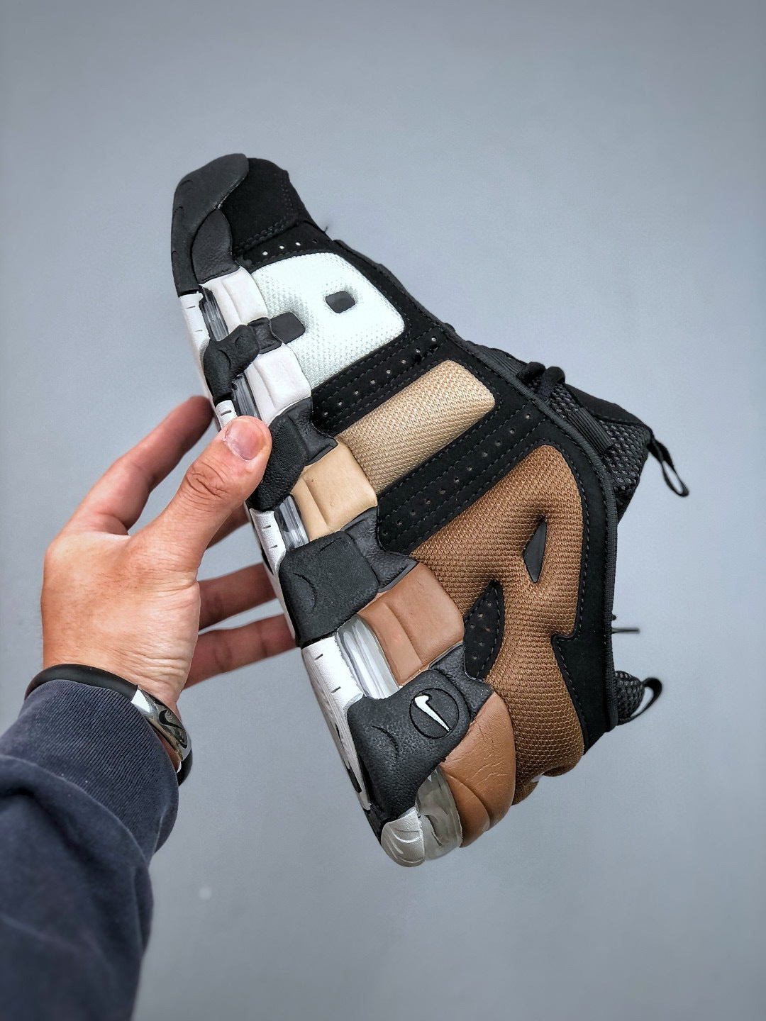 Uptempo Brown And Black