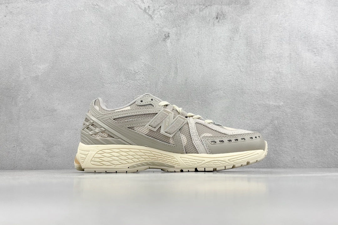 1906 Sand Grey