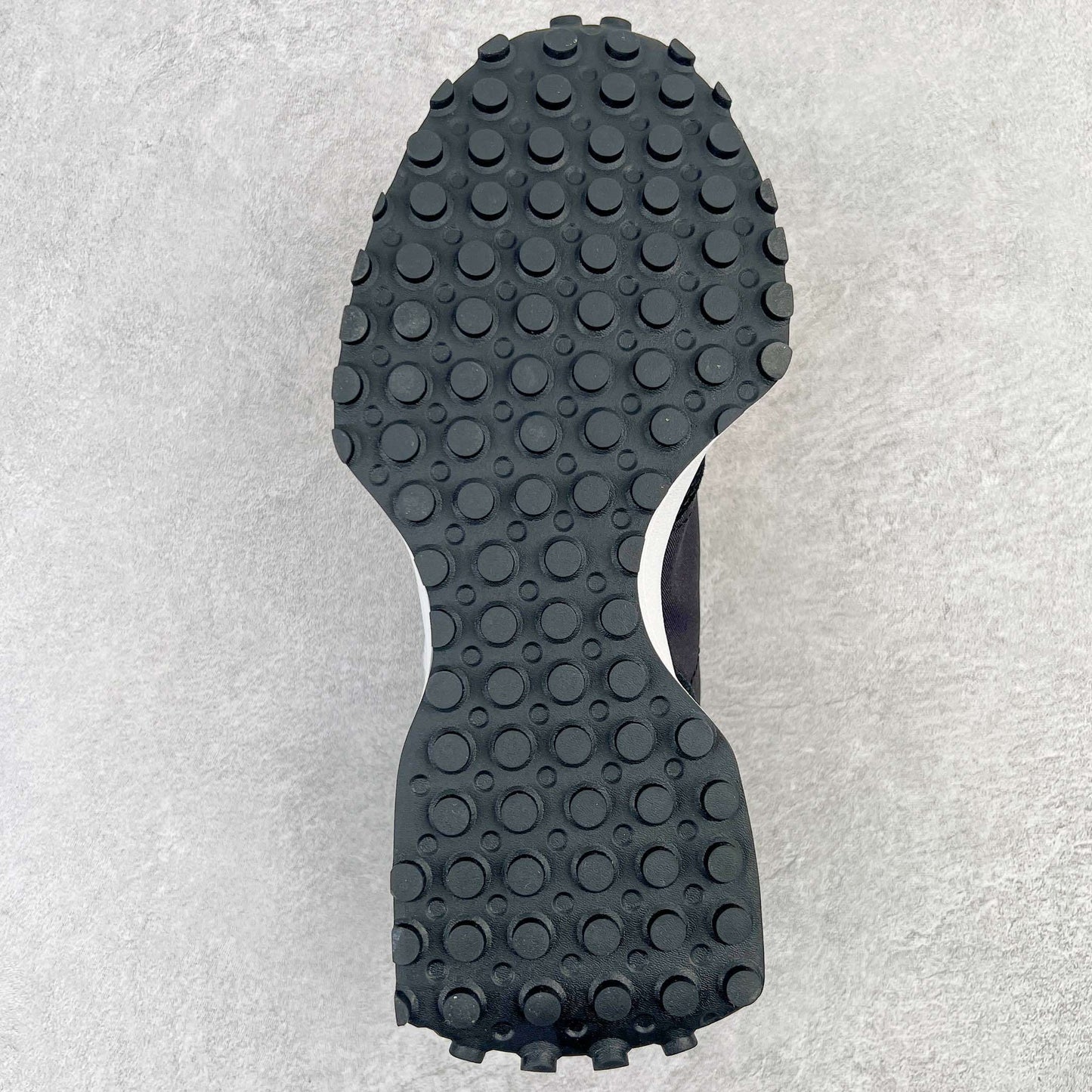 327 Workwear Black White