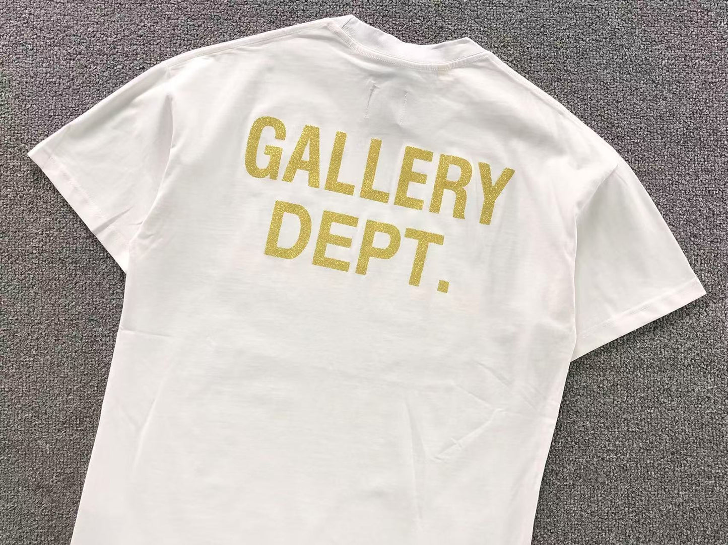 T-shirt GALLERY DEPT
