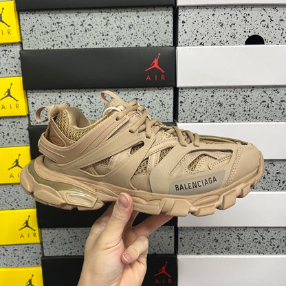 BLG Track Full Beige