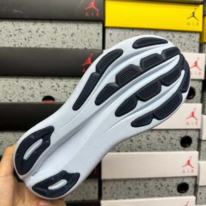 GEL-NIMBUS 28 Grey/White