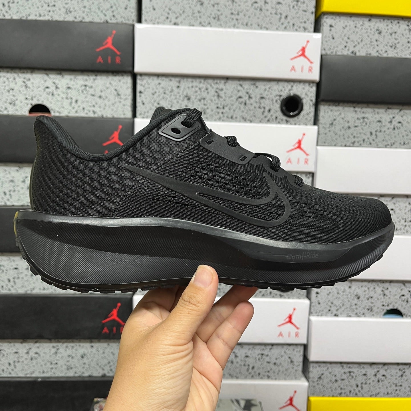Quest 6 Black