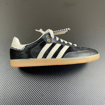 Samba Wales Bonner Core Black
