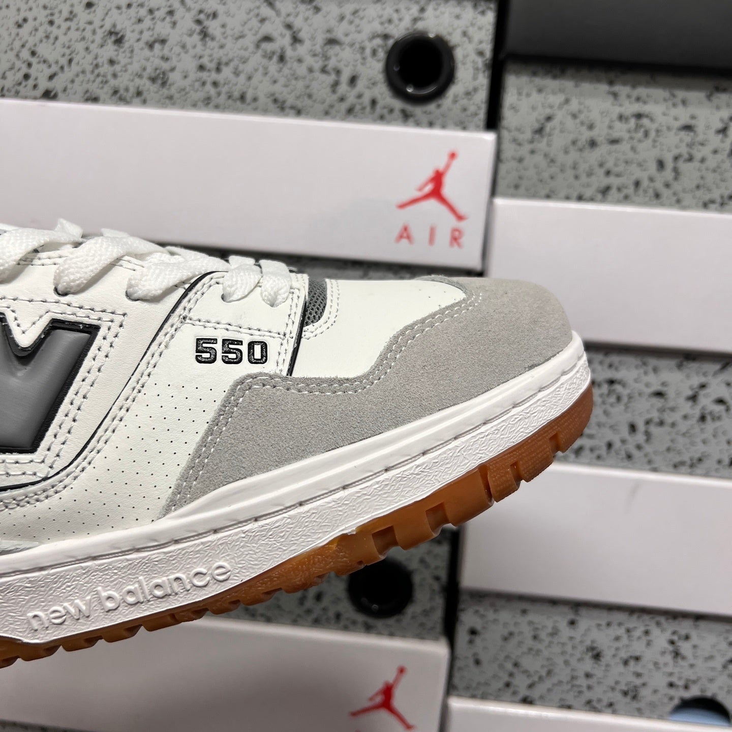 550 White and Grey