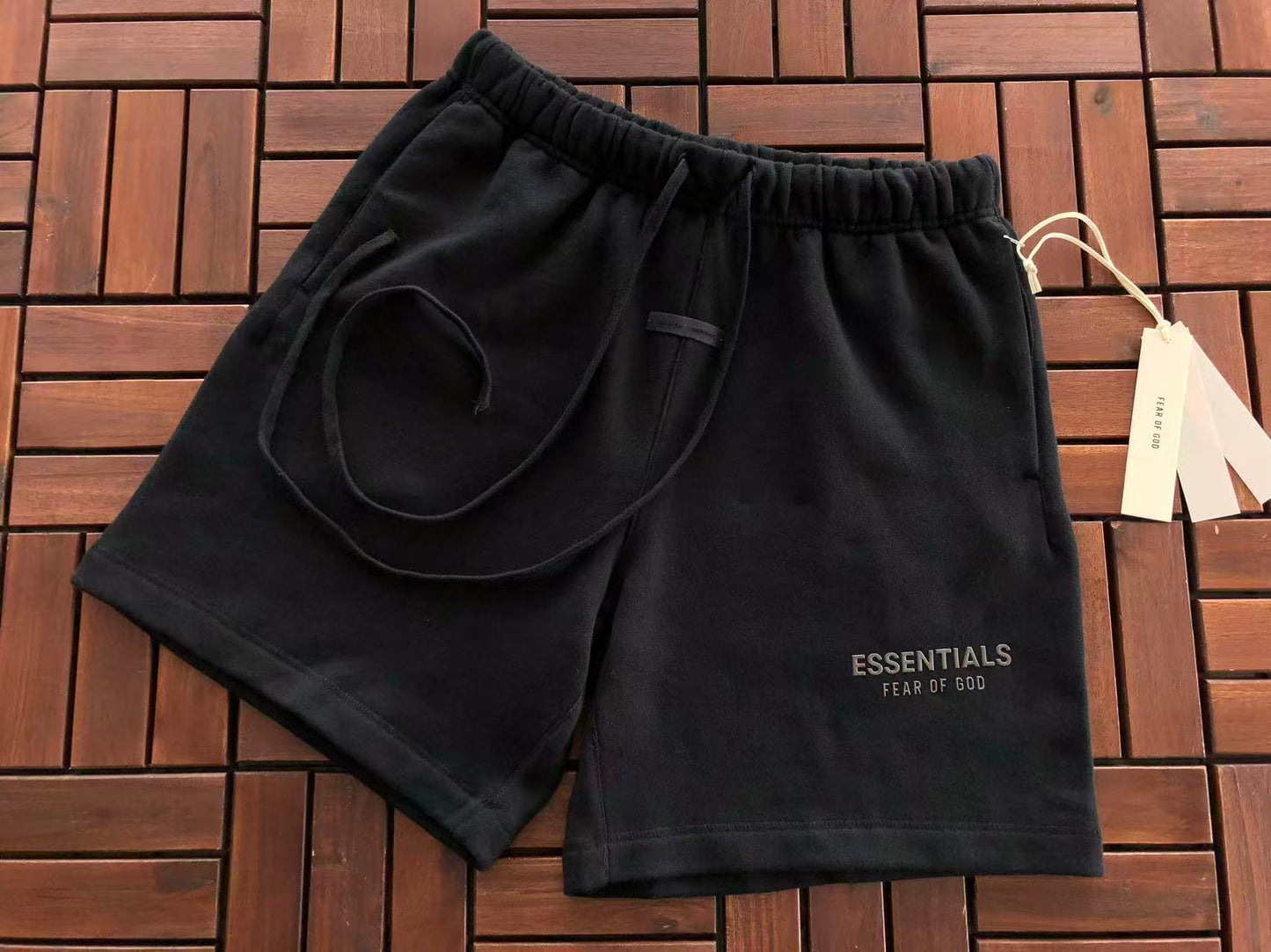 Conjuntos Essentials