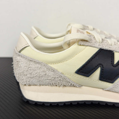 471 Cream and Blue Navy