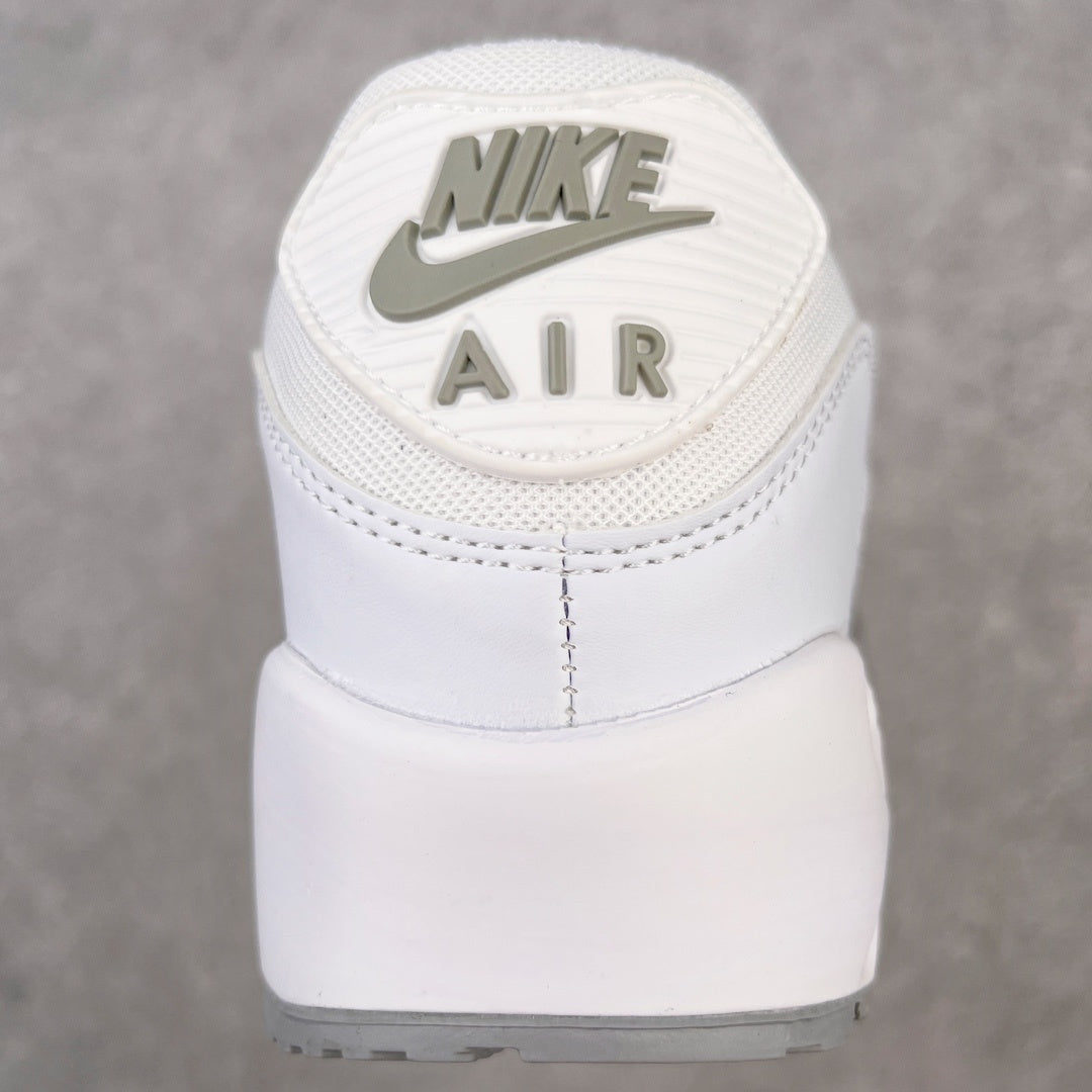 90 Jewel - Light Smoke Grey