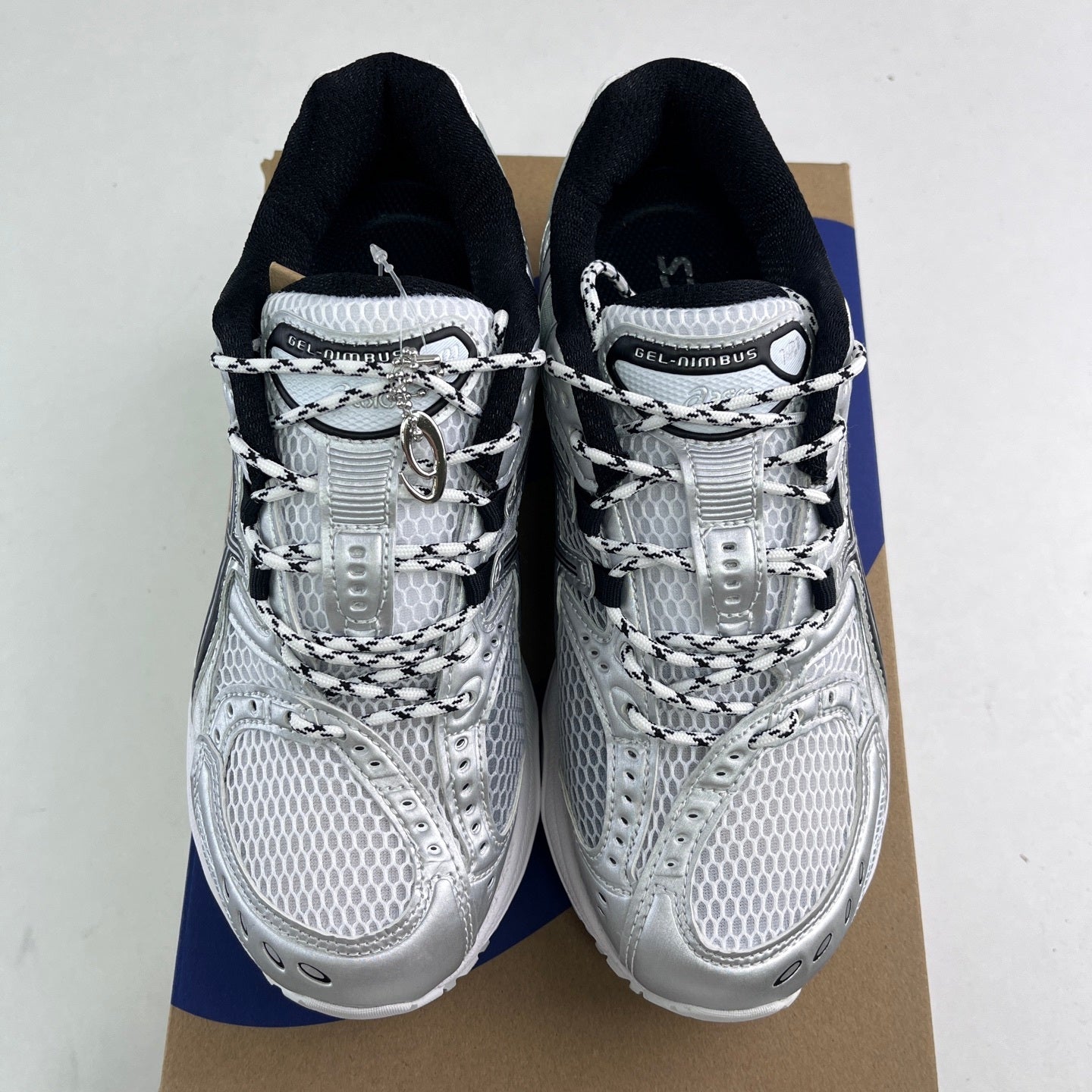 GEL-NIMBUS 10.1 Grey/Bone White/Black