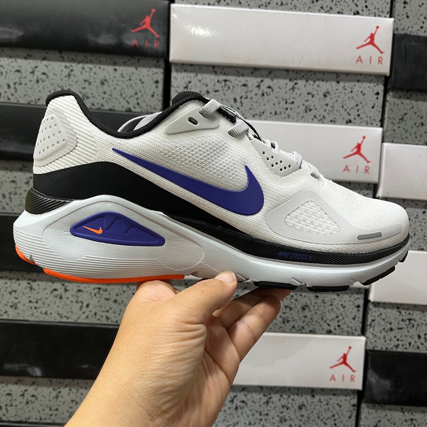 Structure 26 Pure Platinum Persian Violet