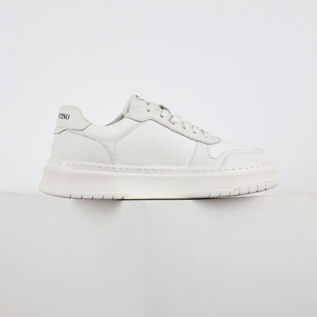 Valentino White