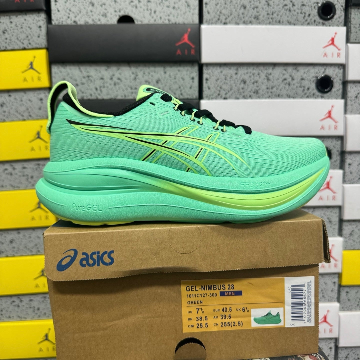 GEL-NIMBUS 28 Green