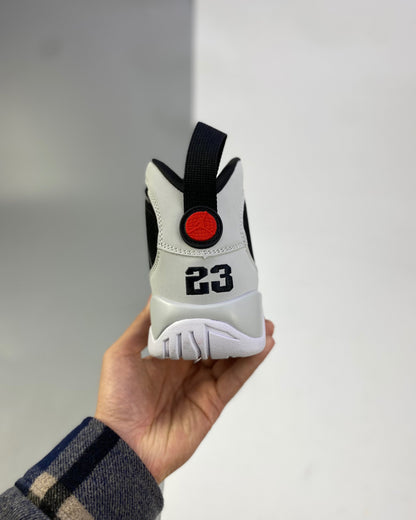 AJ9 Black and White