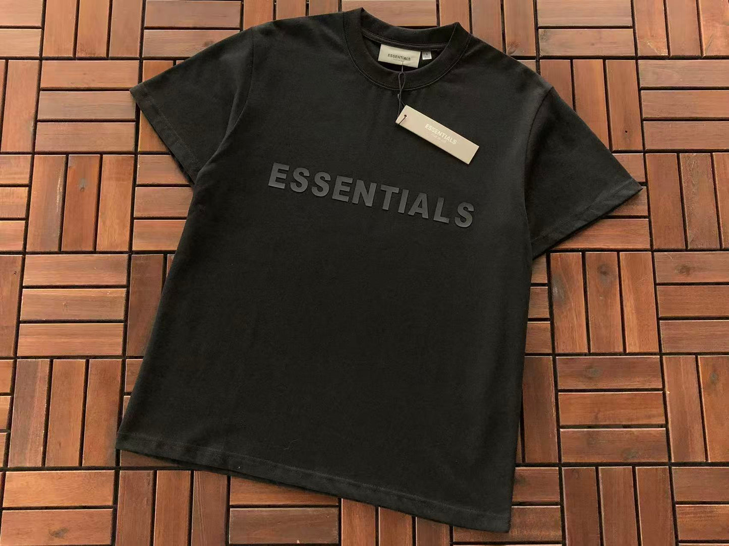 T-Shirts ESSENT