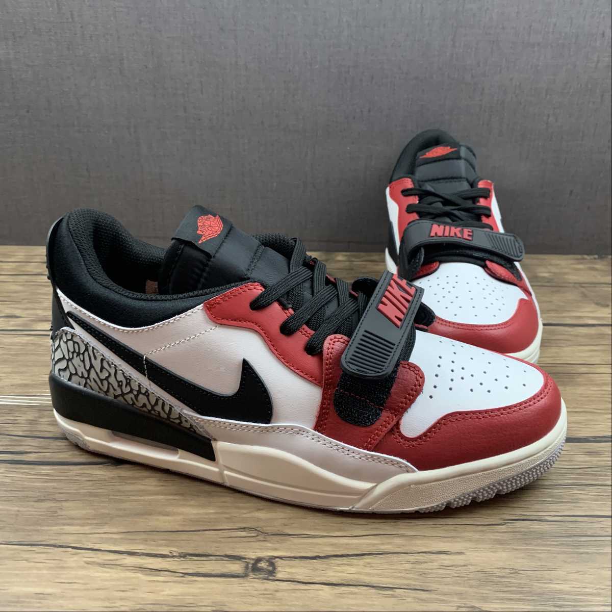 Legacy 312 Black Sail University Red