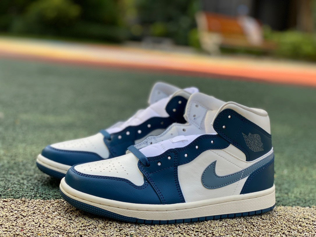 AJ1 MID Sky J French Blue