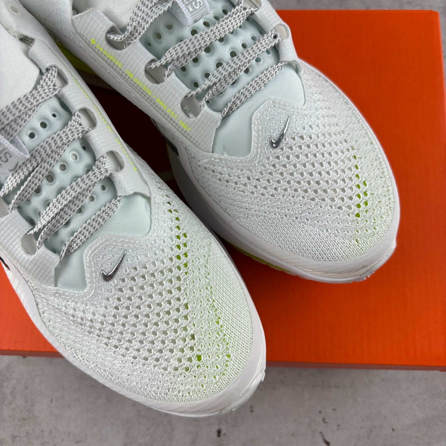 Pegasus Premium White