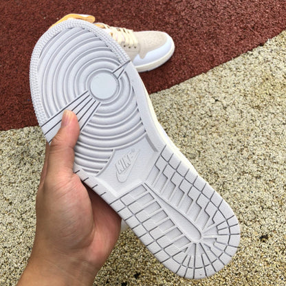 AJ1 MID Inside Out