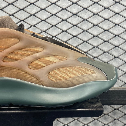 700 V3 Copper Fade