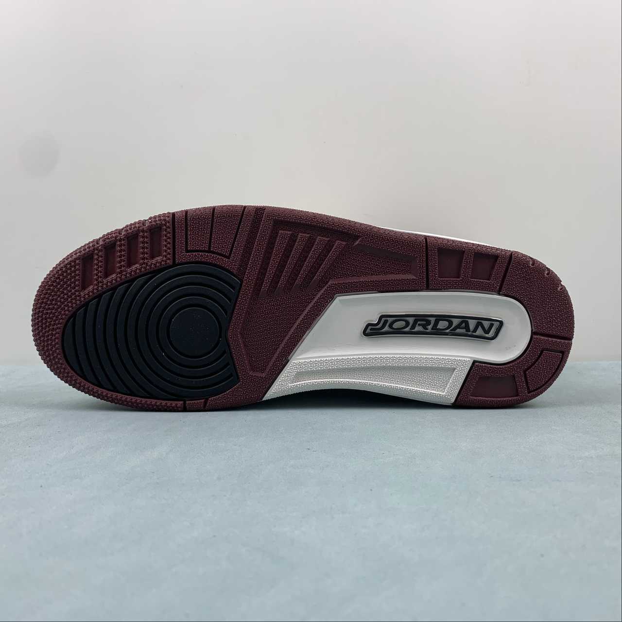 Legacy 312 Retro Red and White Green