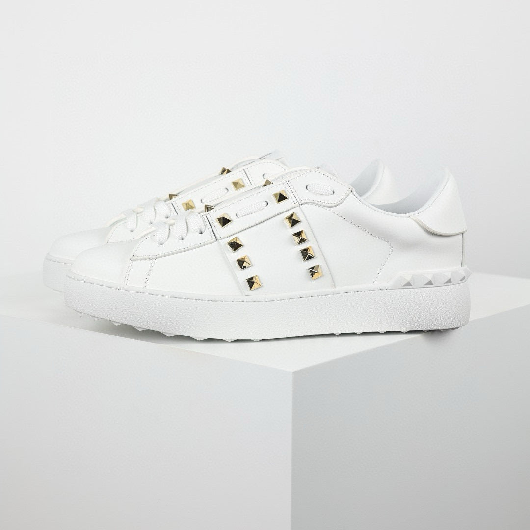 Valentino Rockstud Untitled White