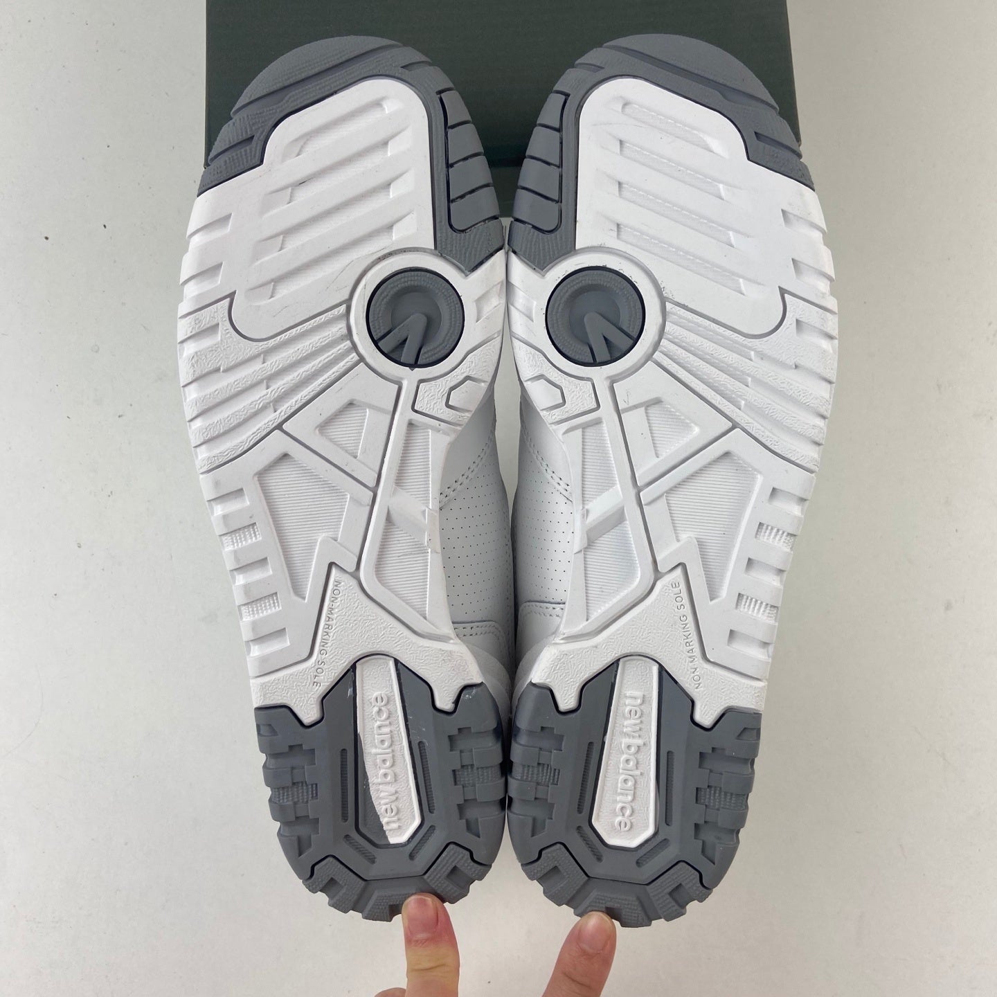 550 White and Grey