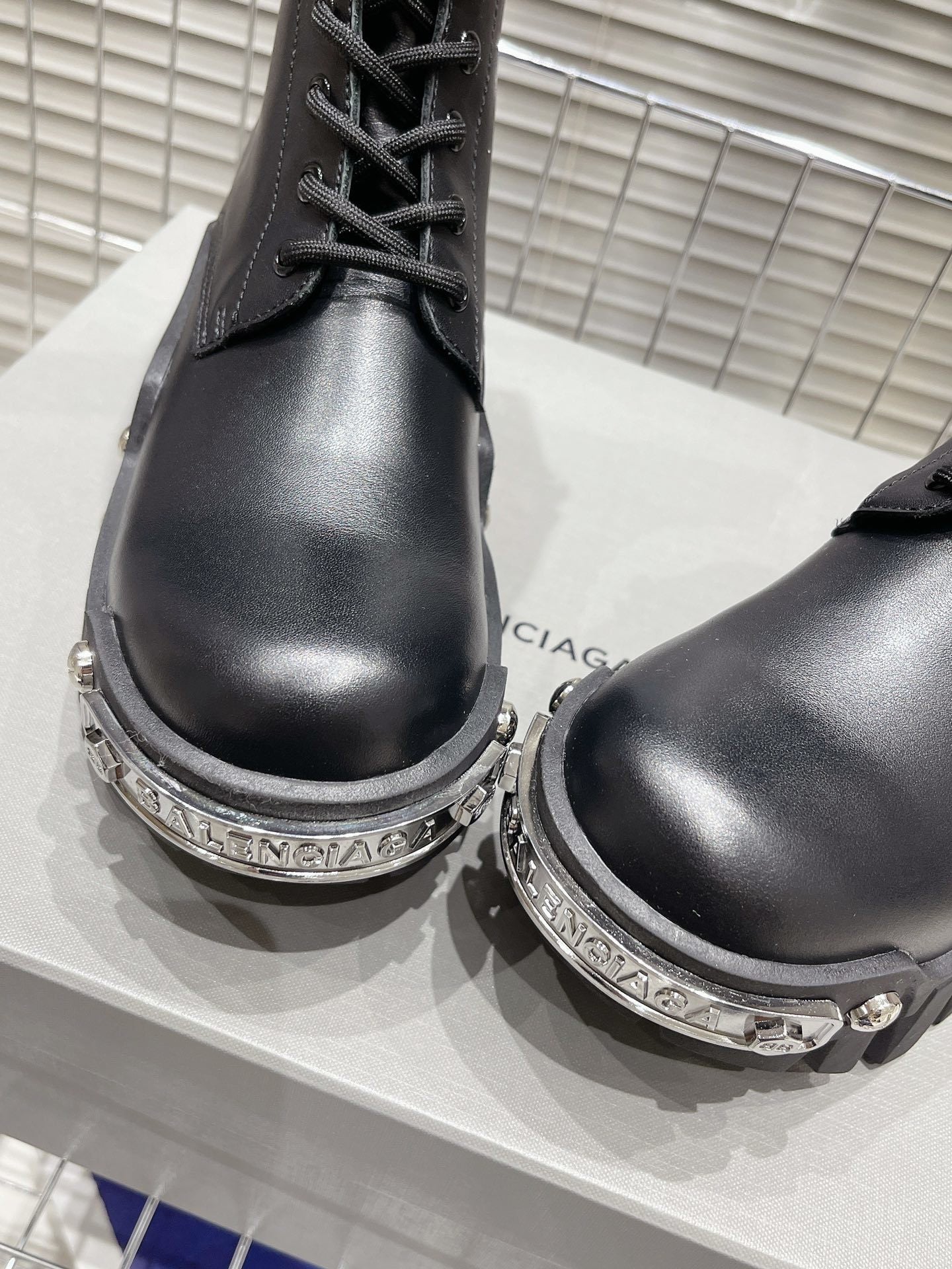 Bulldozer Boots