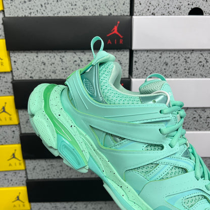 BLG Track Mint