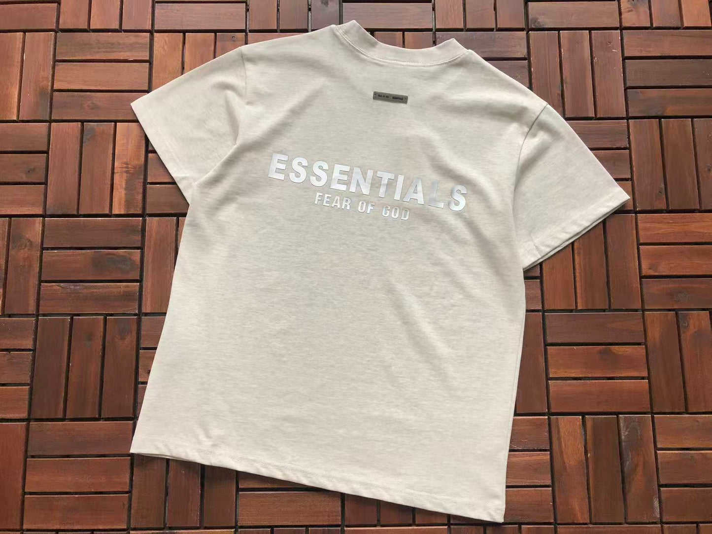 T-Shirts ESSENT