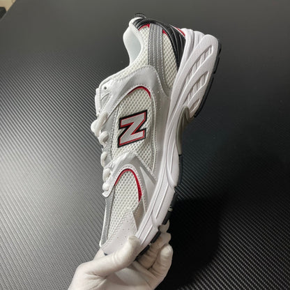 530 White and Red