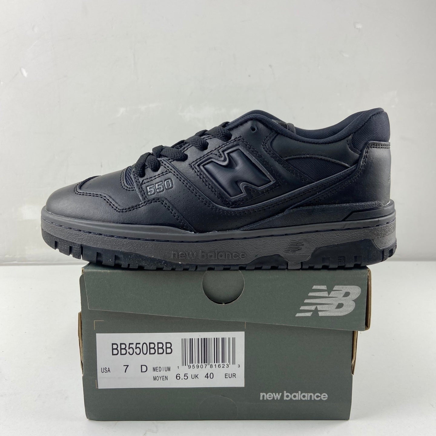 550 All Black