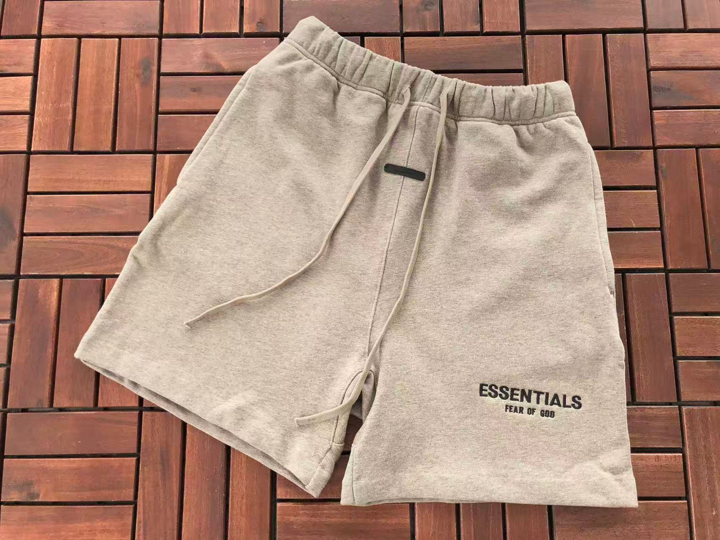 Conjuntos Essentials