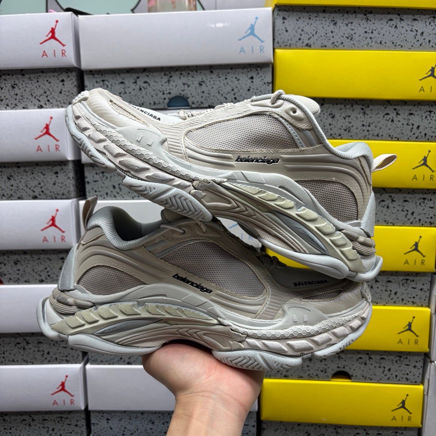 BLG Triple S.2 White/Beige