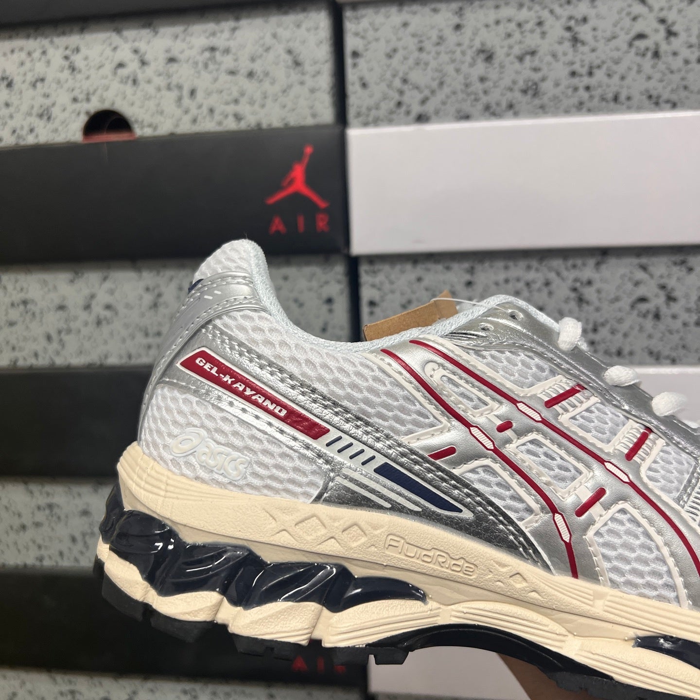GEL-Kayano 12.1