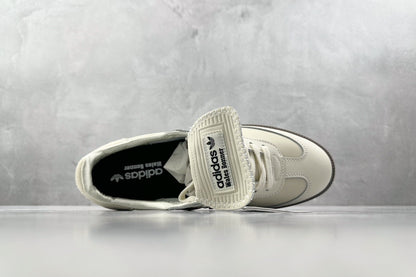 Samba Studded Pack