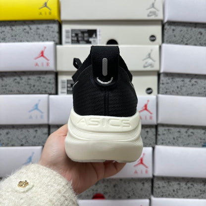 GEL-NIMBUS 27 White/Black