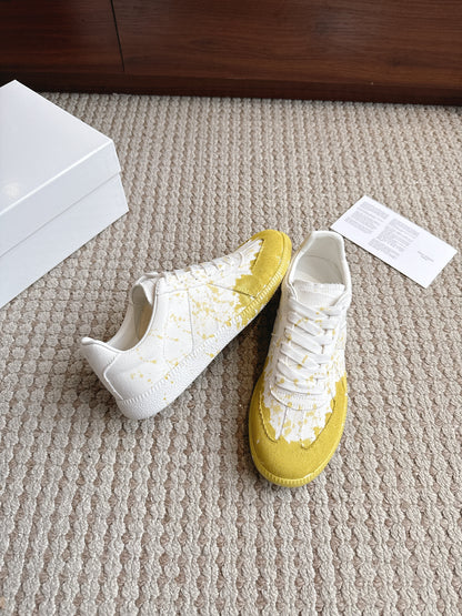 Maison Paint White Yellow Nose