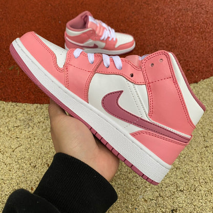 AJ1 MID Valentine's Day