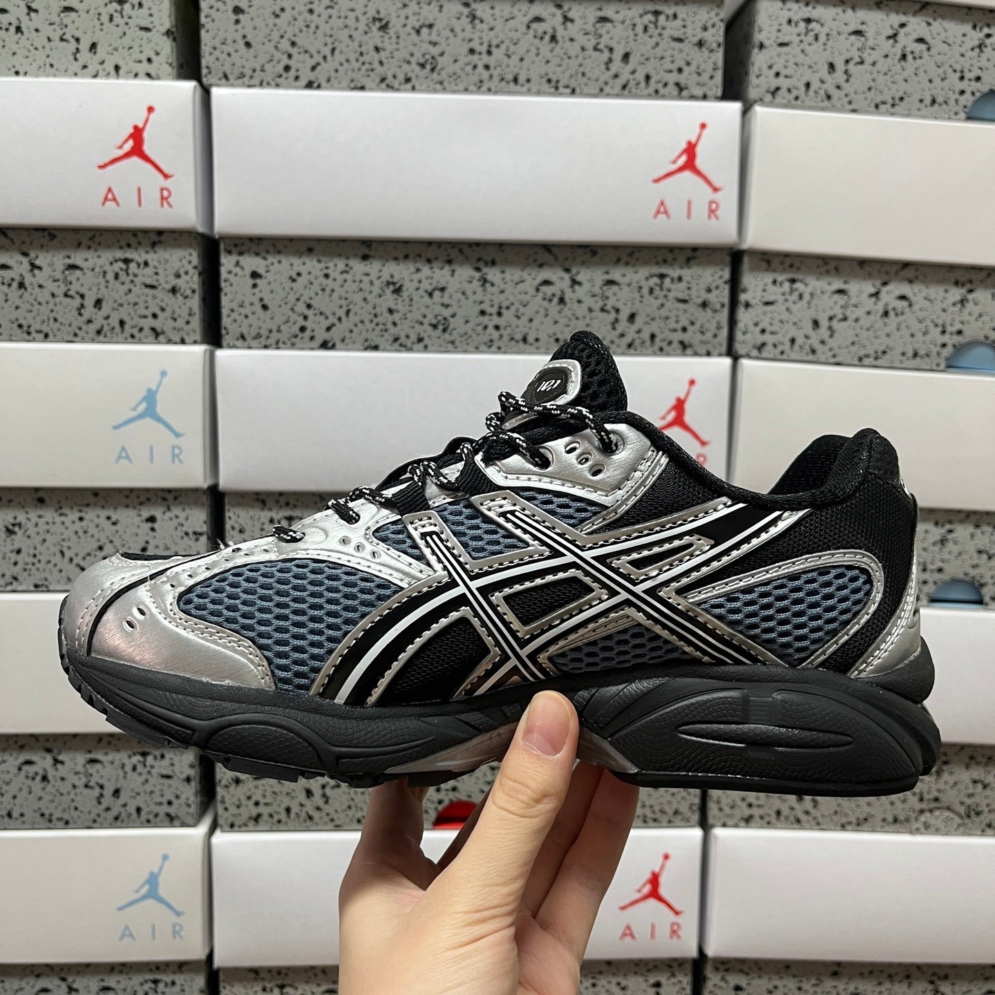 GEL-NIMBUS 10.1 Black/Grey