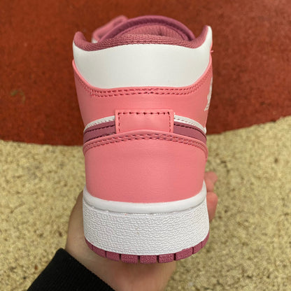 AJ1 MID Valentine's Day