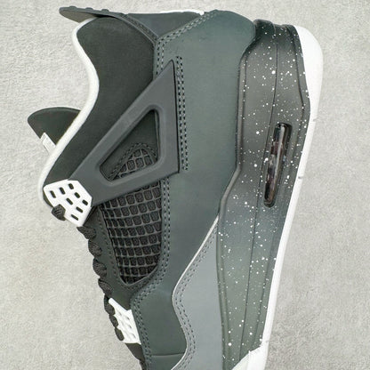 AJ4 Retro Fear