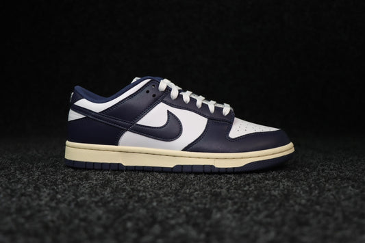 Dunk SP Midnight Navy and White