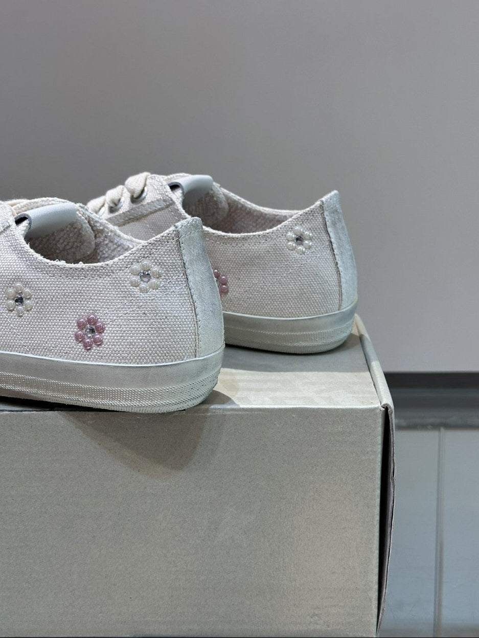 GDGS V-Star White Body Silver Star