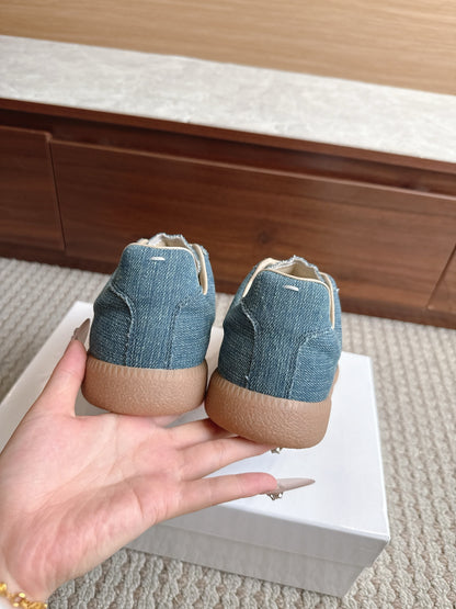 Maison Light Blue Jean